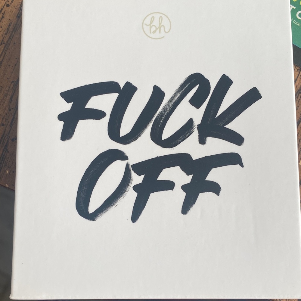BH White and Black Graphic Box